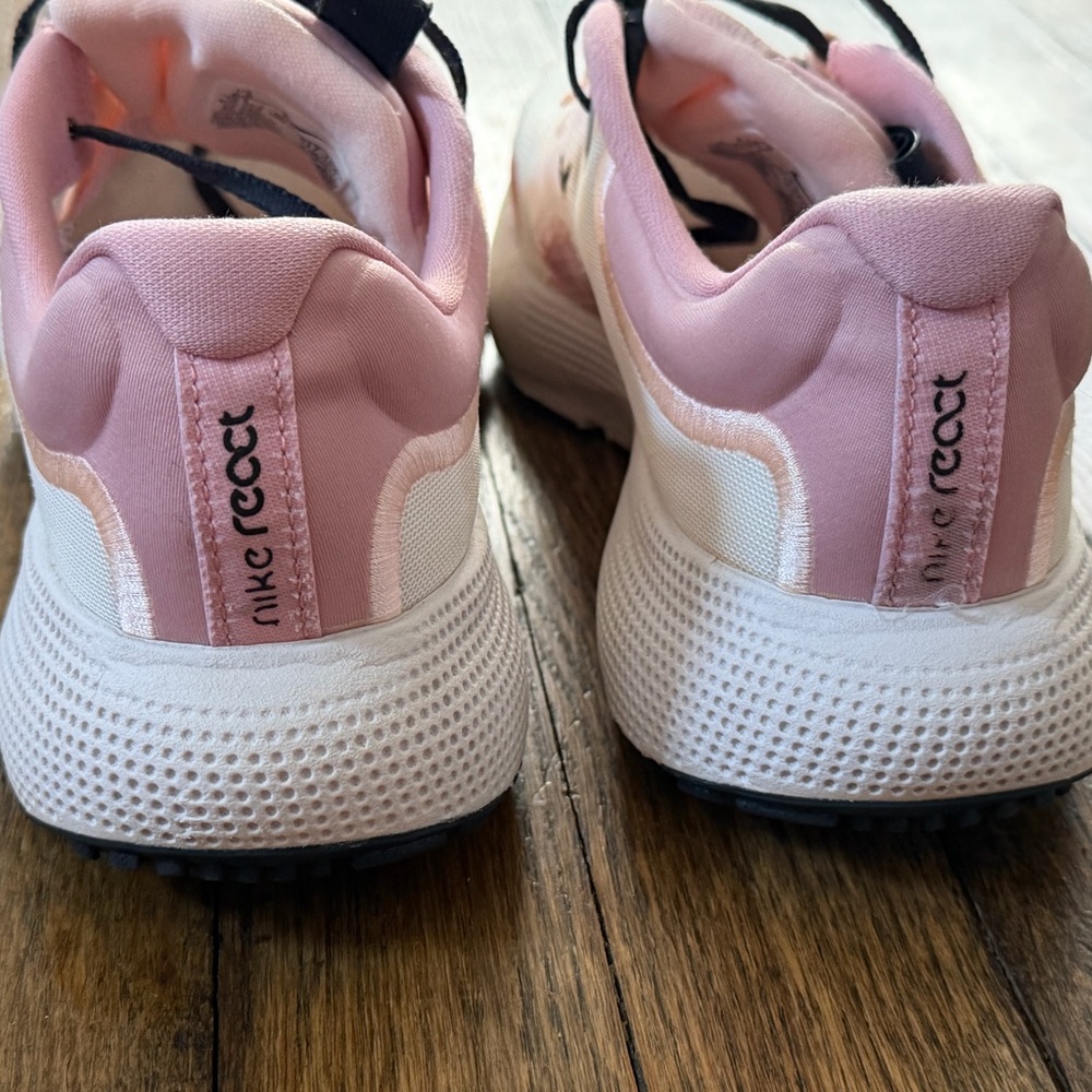 Size 6.5 - Nike React Escape Run Sail Pink Glaze W - Picture 5 of 9